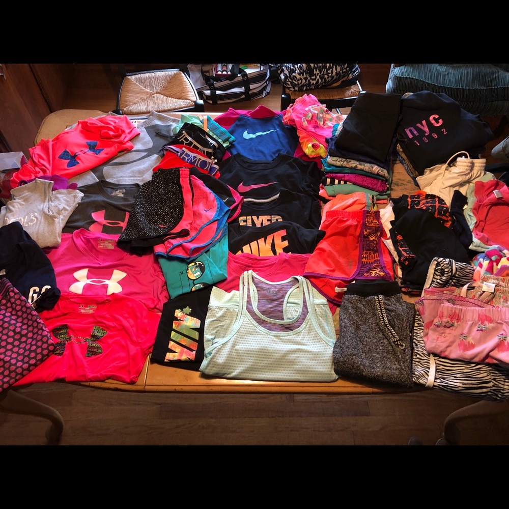 Lots of girls size M/10